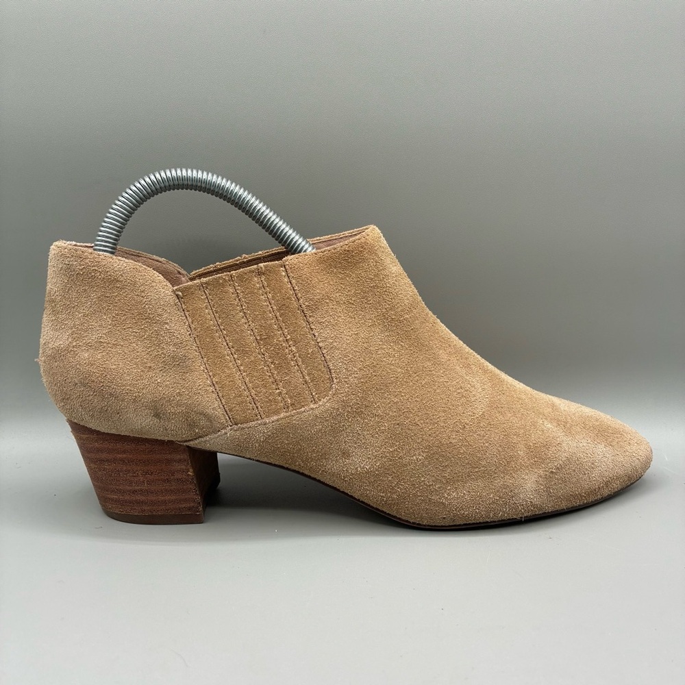 J.Crew Low Cut Suede Chelsea Boots Women’s 9 Beige Block Heel